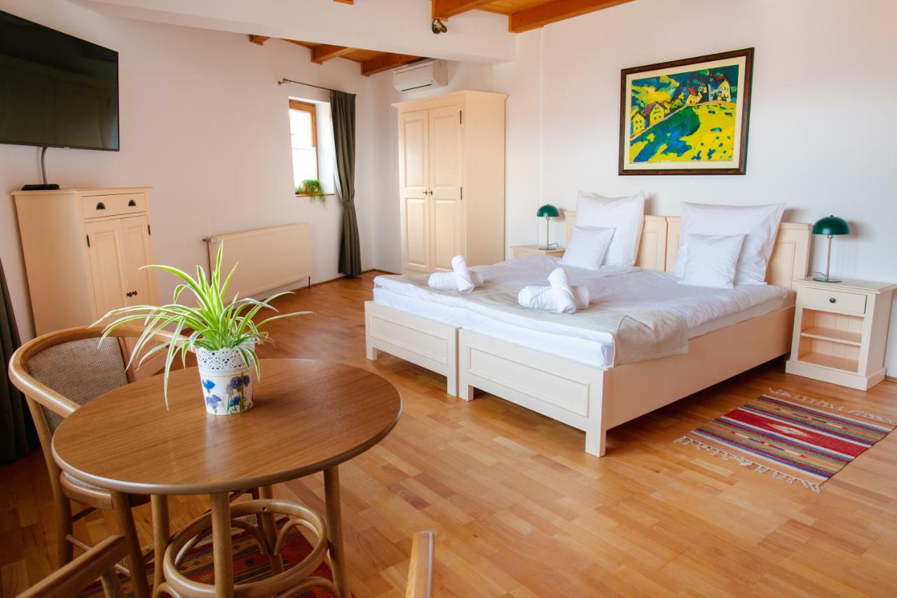 Zumzet Bed & Breakfast Şelimbăr Bagian luar foto